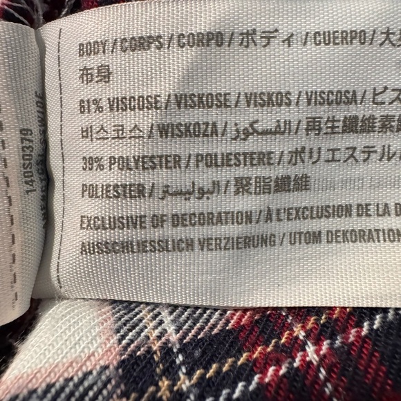 Abercrombie and Fitch Plaid Button-Up Shirt - Red, White & Black NWOT - Picture 8 of 9